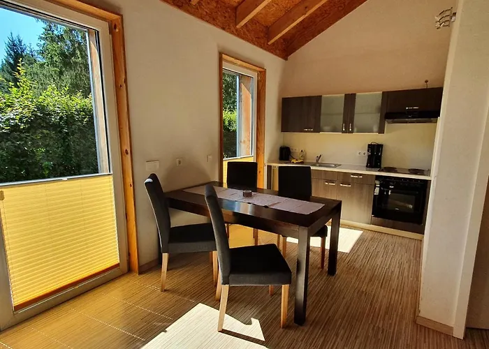 Ferienhäuser&bungalows - Naturcamp Meyersgrund Im Thüringer Wald * Ilmenau